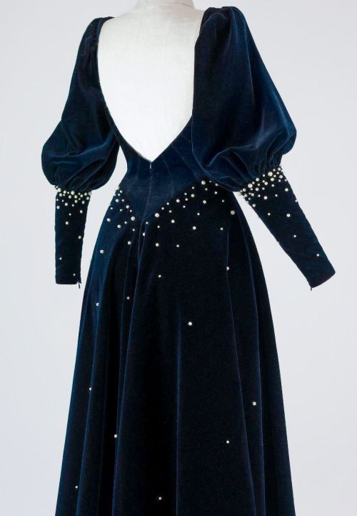 Navy blue vintage elegant exquisite beaded long velvet ball gown evening dress nv3375