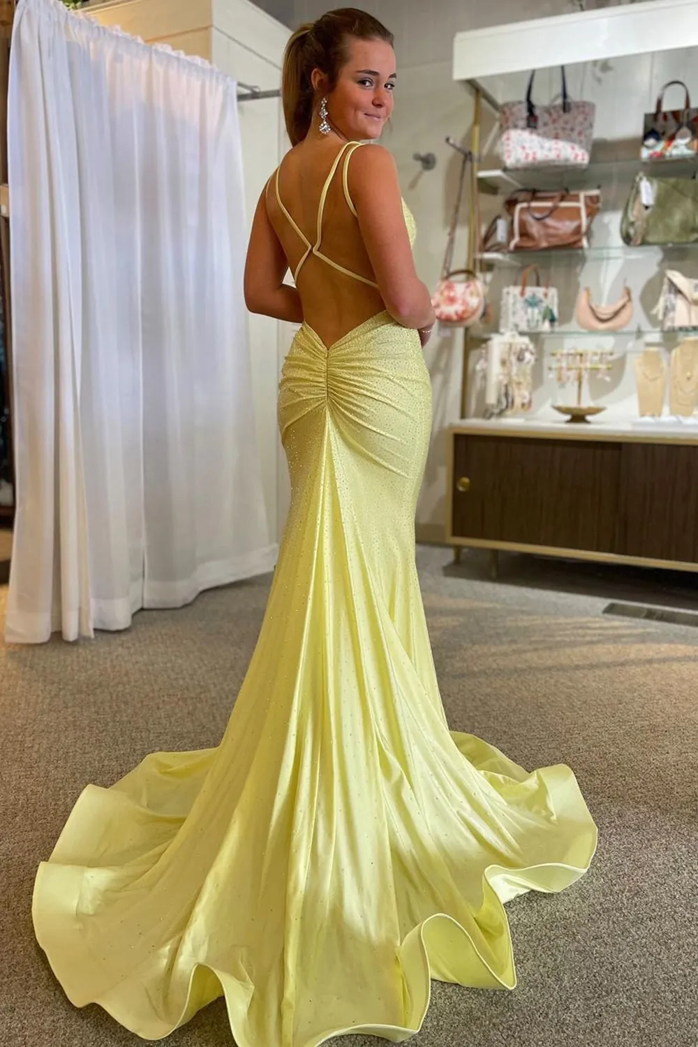 Silver Sparkling Fashion Spaghetti Strap Mermaid Slim Fit Long Ball Gown Backless Yellow Prom Dress Formal Evening Dress Party Dress nv3431