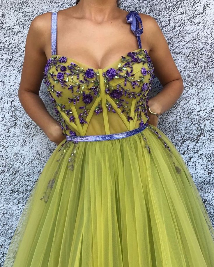 Yellow shiny delicate beaded spaghetti straps elegant long tulle ball gown evening dress party dress nv3536