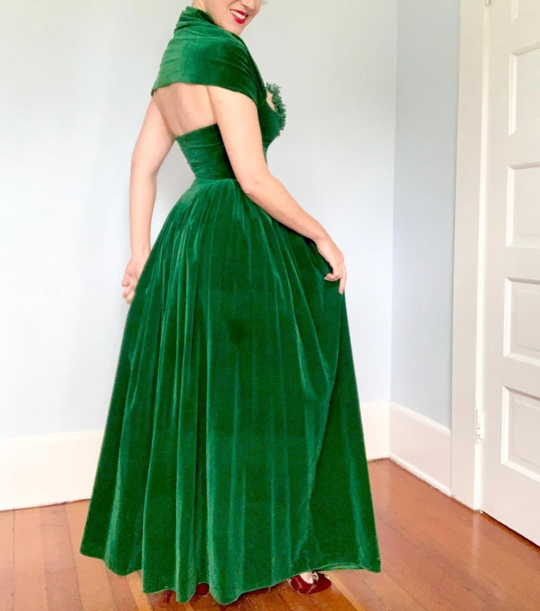 Emerald Green Vintage Elegant Long Velvet Ball Gown Evening Dress nv3381