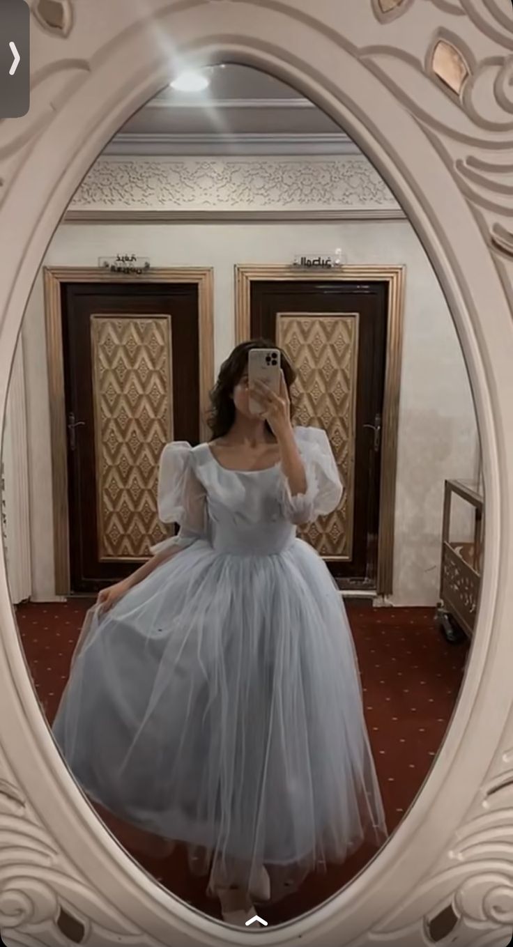 Robe de soirée longue en tulle à col rond carré bleu nv3220