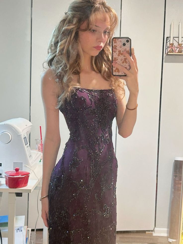 Robe de soirée longue en satin à bretelles spaghetti, magnifique, brillante, exquise, perlée, élégante, sexy, fendue dans le dos, violet, nv3271