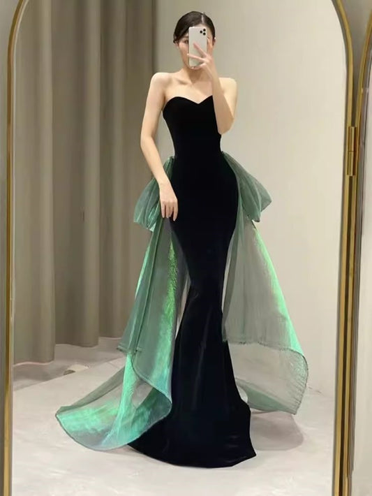 Robe de soirée longue en velours noire sexy et élégante à épaules dénudées avec manches et sirène nv2326