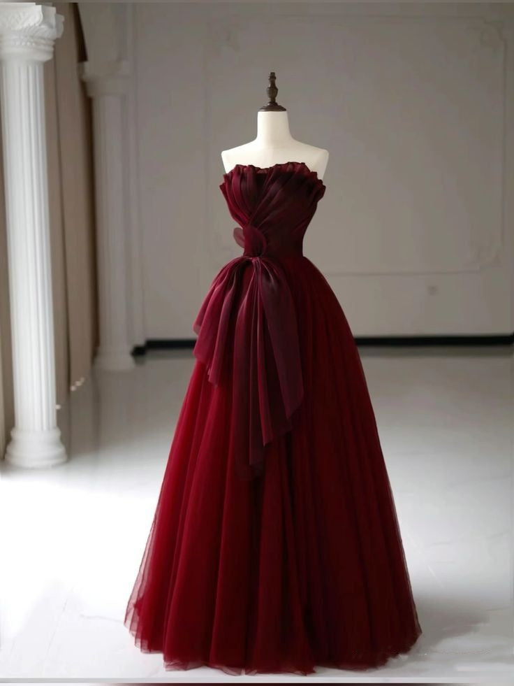 Robe de soirée longue en tulle sans bretelles bordeaux nv3371