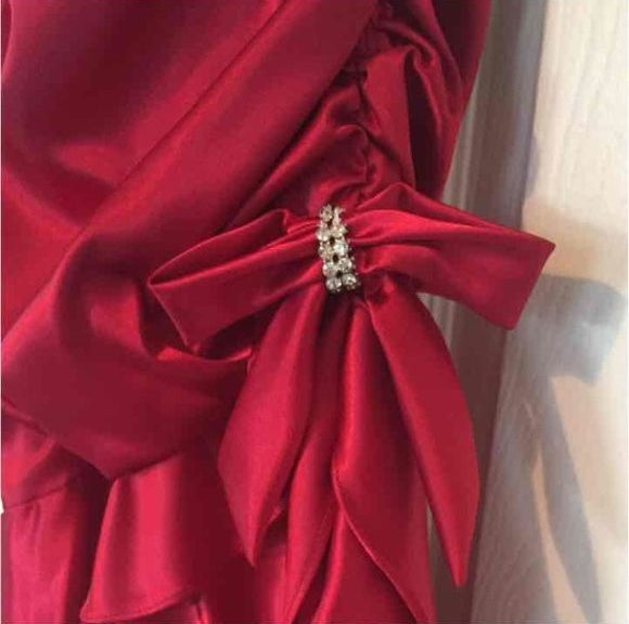 Red Fashion Strapless Long Satin Ruffle Ball Gown Evening Dress Party Dress nv3608