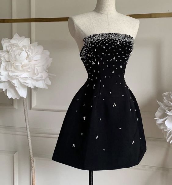 Black Sweet Elegant Tube Top Rhinestones Decorated Short Mini Homecoming Dress Birthday Party Dress nv2770