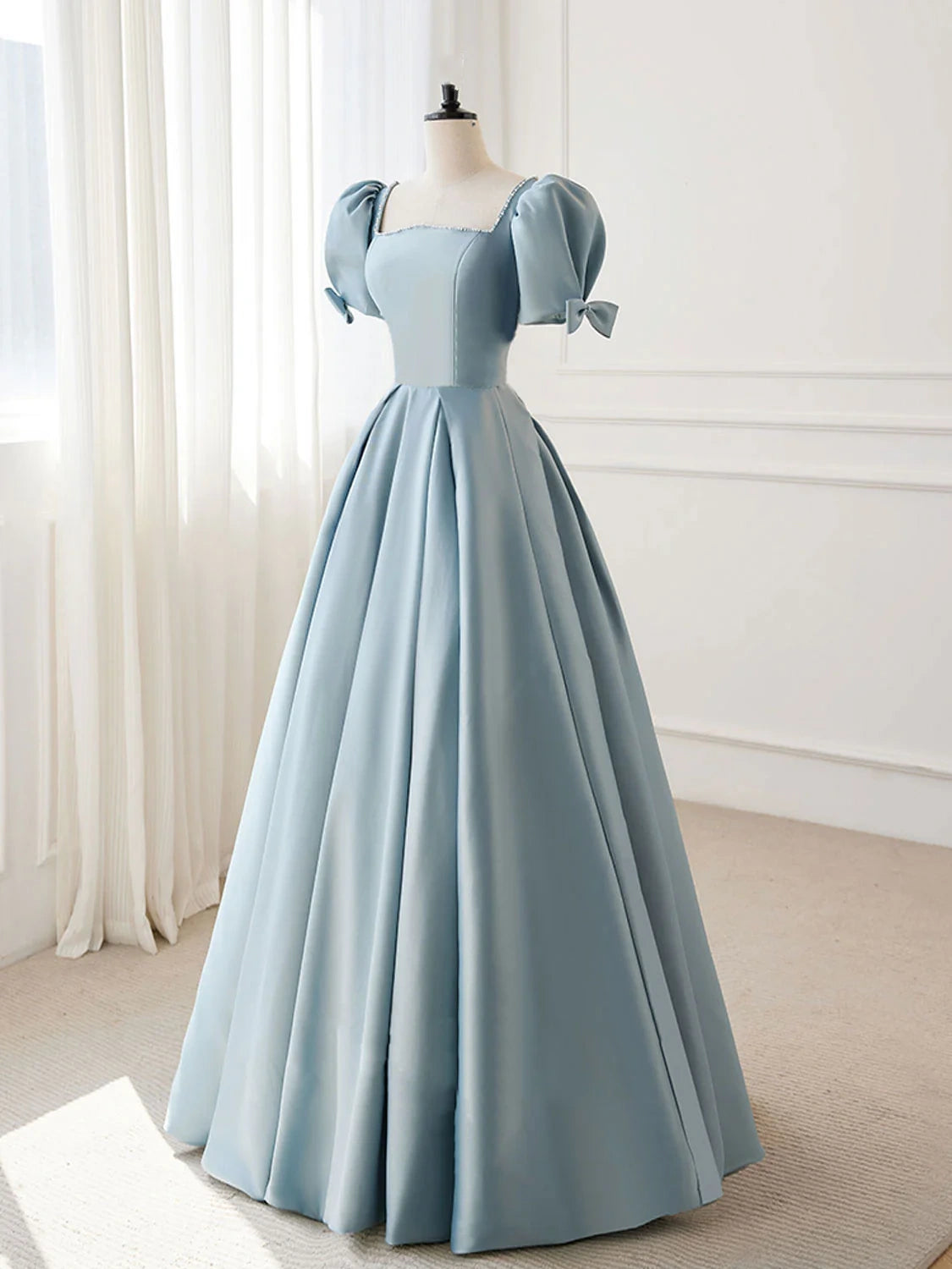 Robe de bal longue en satin bleu coupe A à manches bouffantes, robes de soirée bleues nv1726