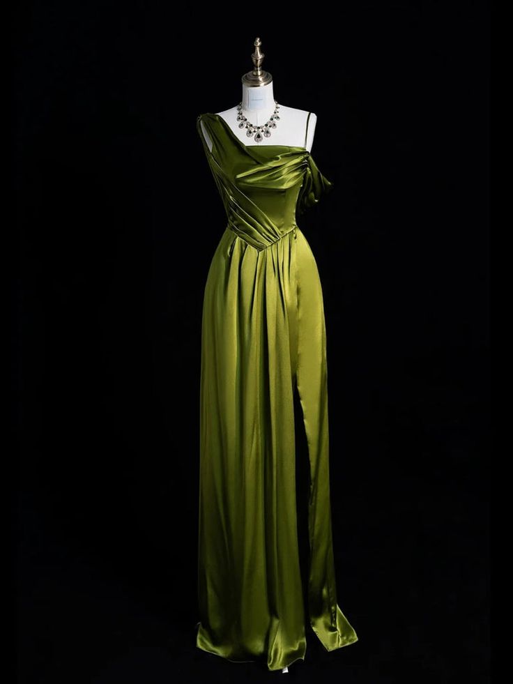 Robe de soirée longue fendue en satin vert doux à une épaule vintage A-Line nv3366