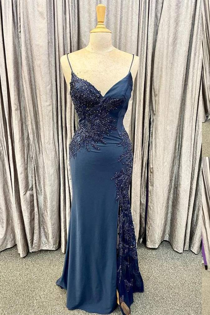 Elegantes, langes Ballkleid in Marineblau mit Spitzenapplikationen nv1282