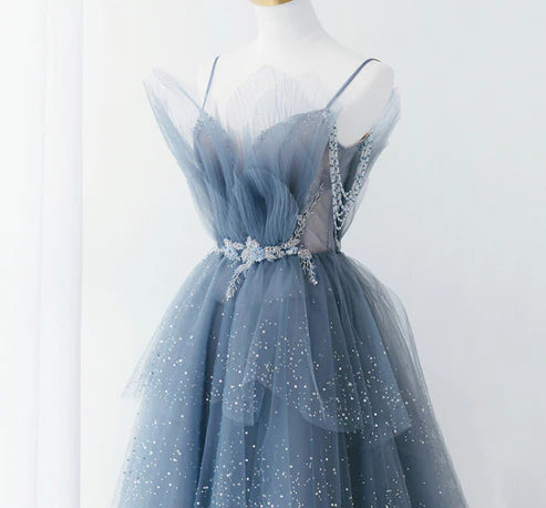 Robe de soirée longue en tulle bleu magnifique et brillante avec appliques élégantes nv55