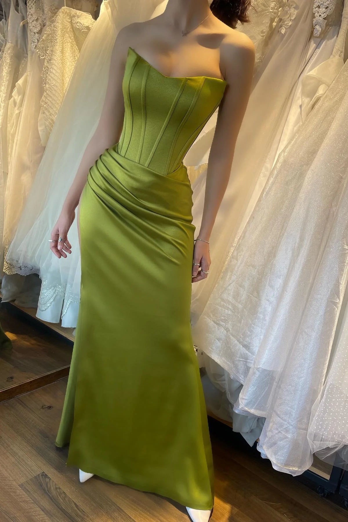 New Arrival Olive Green V-Neck Sleeveless Mermaid Prom Dress Pleats With Split nv1621