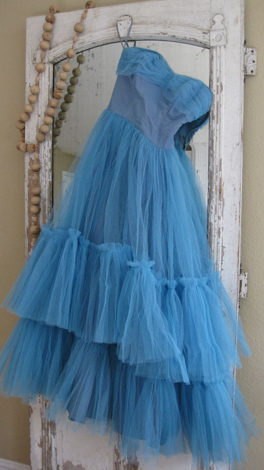 Robe de soirée longue en tulle sans bretelles à la mode bleue nv3319