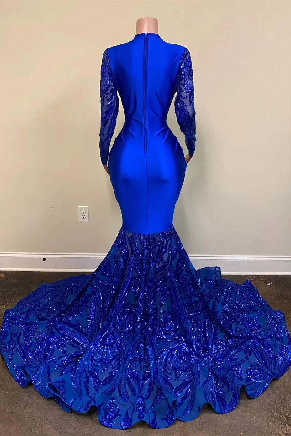 Robe de soirée sexy à manches longues et col en V bleu brillant nv111