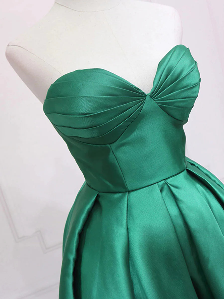 Robe de soirée haute et basse en satin vert, robe de soirée verte sans bretelles nv1638